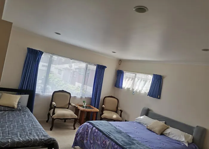 Ensuite Room1 Near Half Moon Bay