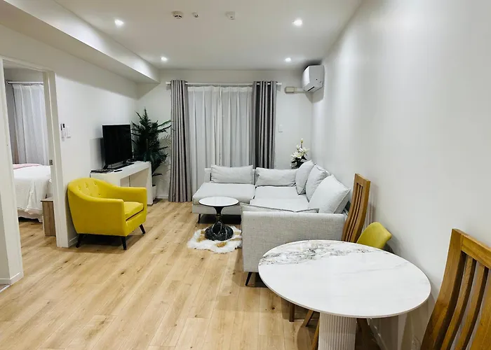 Otahuhu Town Centre Brand New Apartment 8B