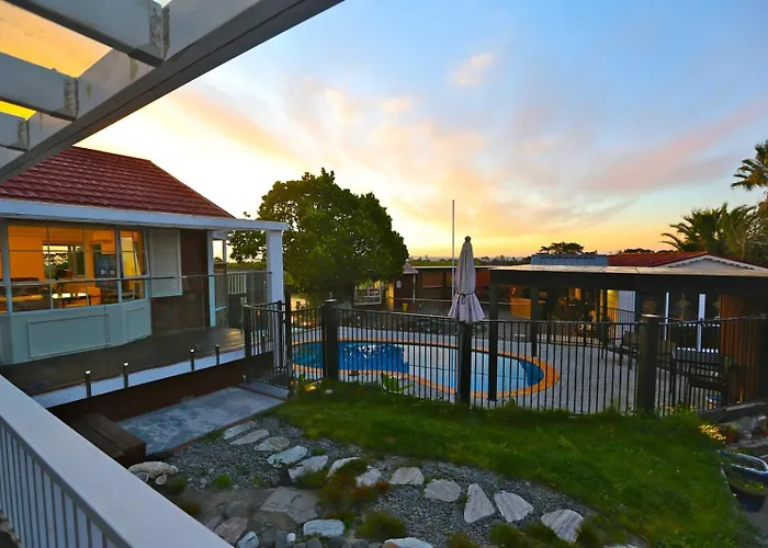 Holiday House In Totara Park
