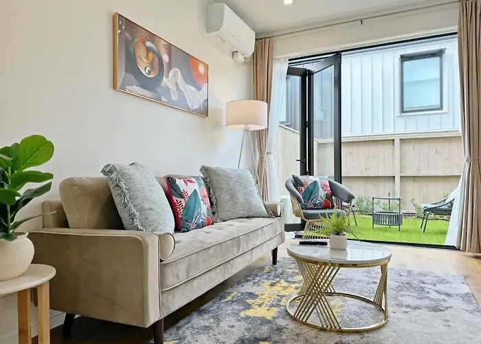 City & Ponsonby Center Side 2 Bdr Townhouse Vs Ac