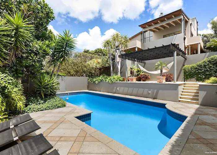 House Near Beach With Pool And Spa