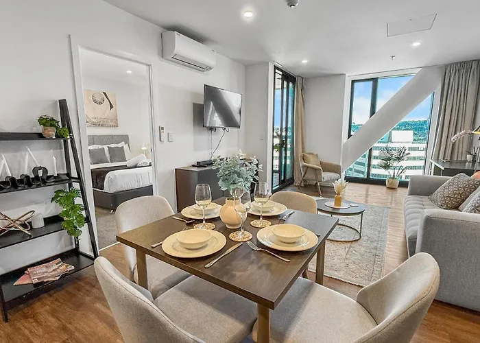 Ellerslie Sanctuary- Modern, Quality Apartment