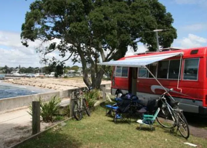 Takapuna Beach Holiday Park