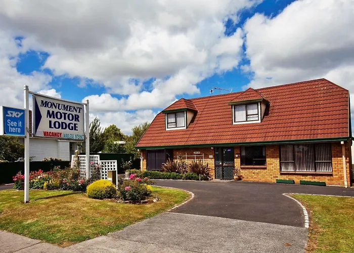 Monument Motor Lodge Papakura