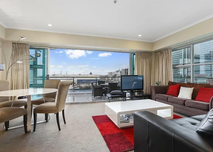 Princes Wharf Waterfront 2 Bed Rooms Apartment Viaduct Cbd