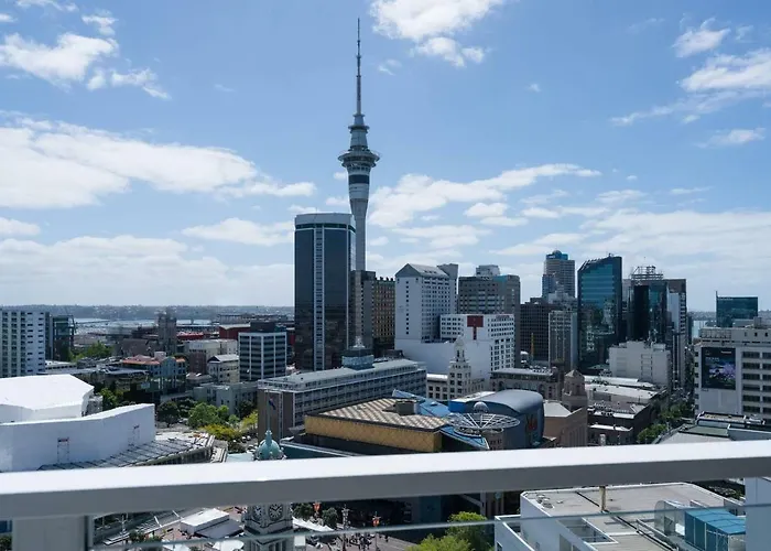 Spectacular Views 2 Bedroom Apartment In Auckland Cbd