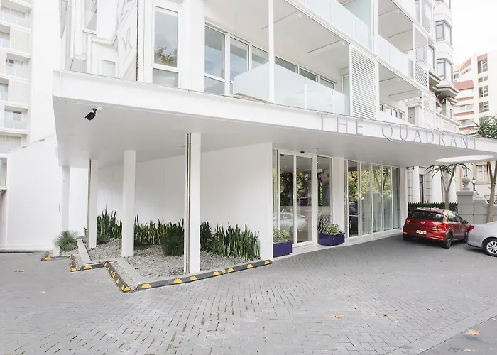 Towny Studio Apartment With Sea Views