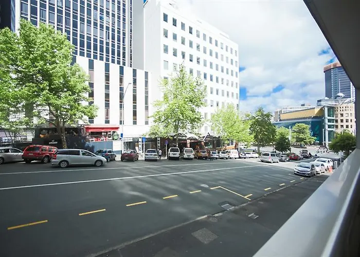 Delightful Central Two Bedroom Apartment