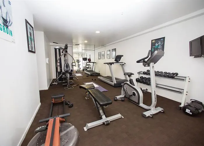 Beautiful Sunny Two Bedroom Apartment
