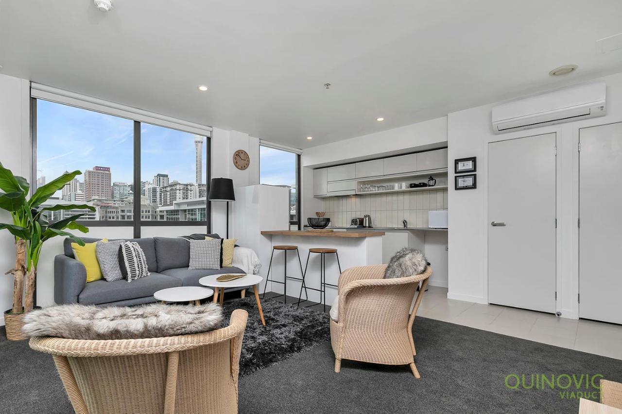 Qv Stylish Viaduct With Carpark Apartment Auckland
