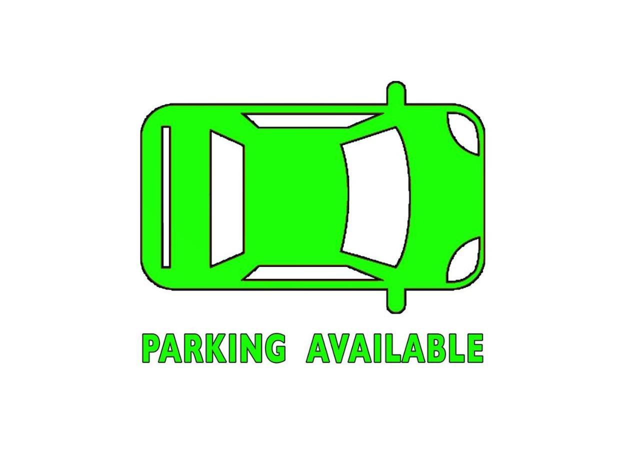 Qv Stylish Viaduct With Carpark Apartment Auckland