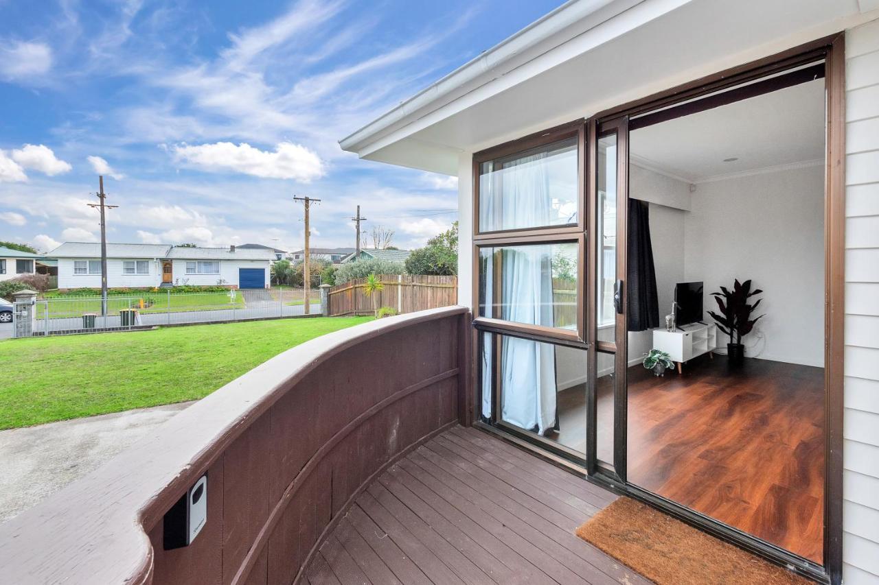 Spacious 3br Nr Middlemore & Airport W Free Netflix Casa de férias Auckland