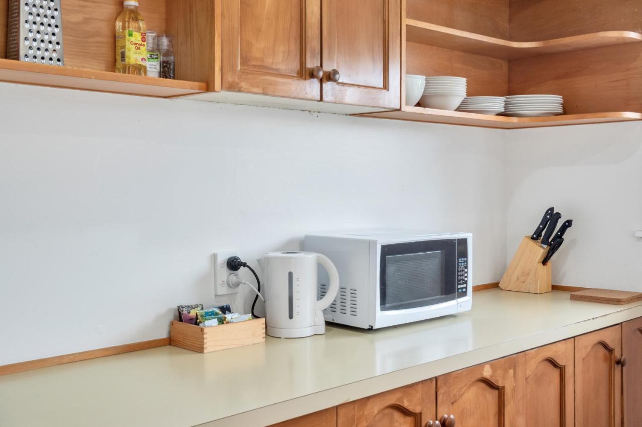Casa de férias Spacious 3br Nr Middlemore & Airport W Free Netflix *