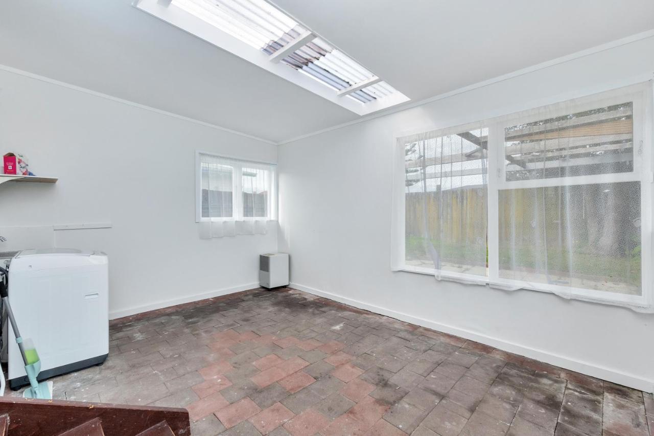 Casa de férias Spacious 3br Nr Middlemore & Airport W Free Netflix *