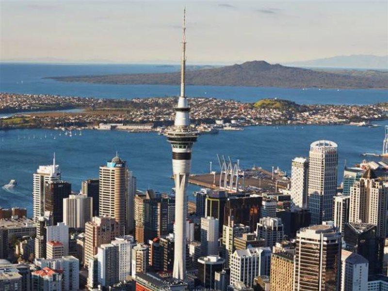 Skycity Hotel 4*