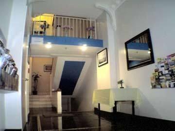 Travellers Hotel 2*