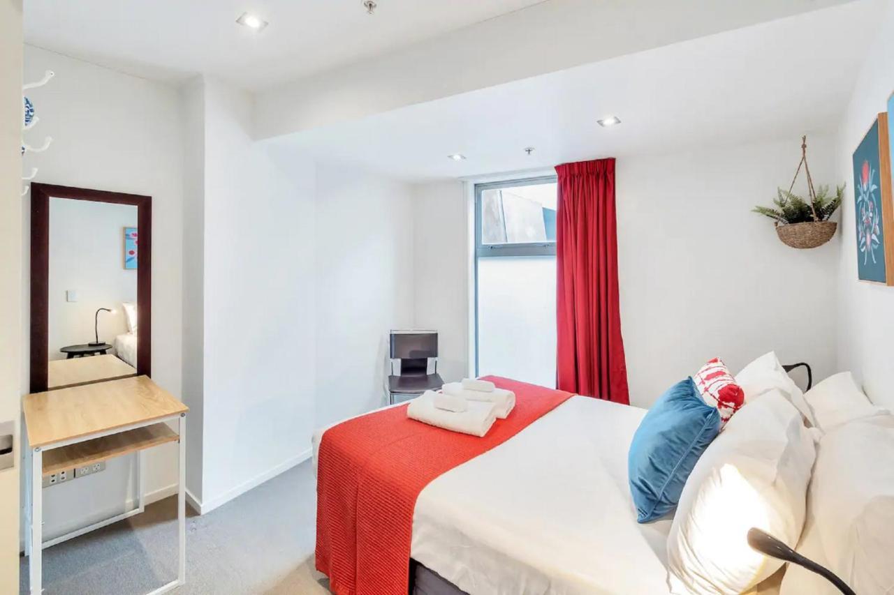 Metro Living Near Skytower And Parking * Auckland