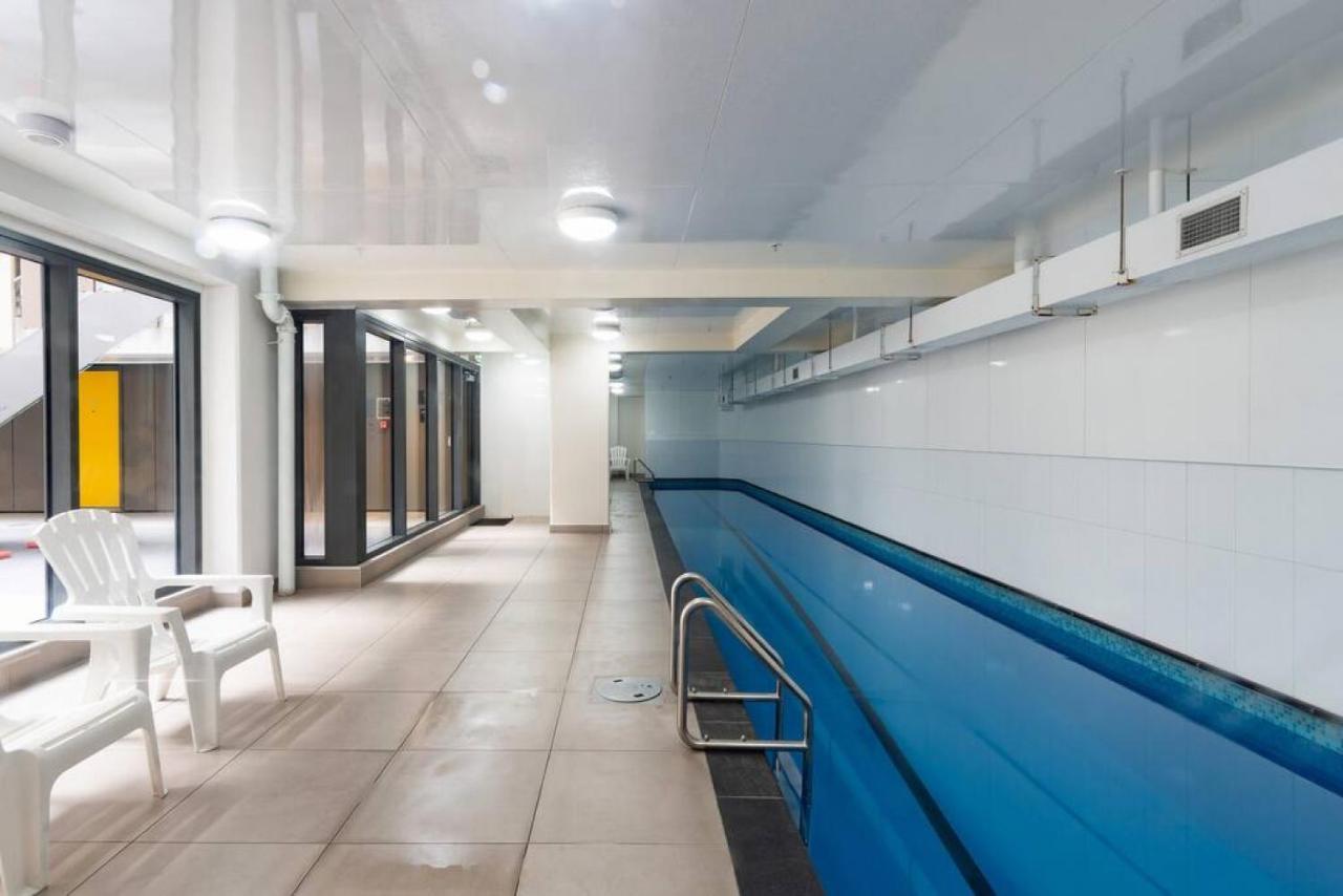 Apartment Pristine Inner-city Nest With Carpark *