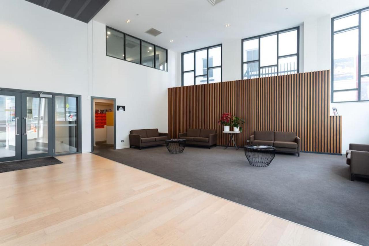 Apartment Pristine Inner-city Nest With Carpark *