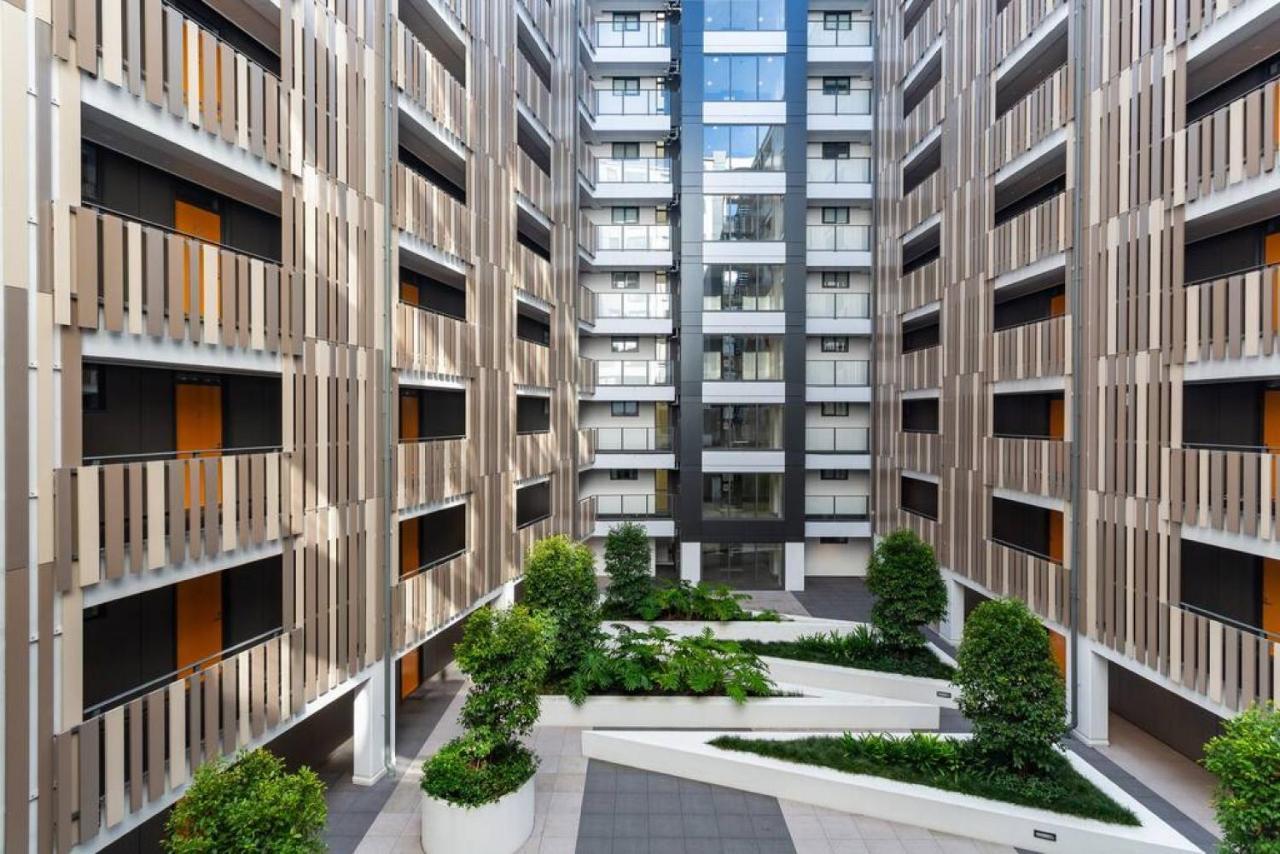 Pristine Inner-city Nest With Carpark Auckland