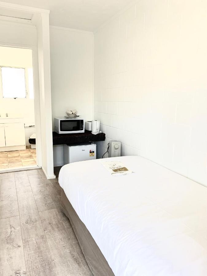Abella Motel 3*