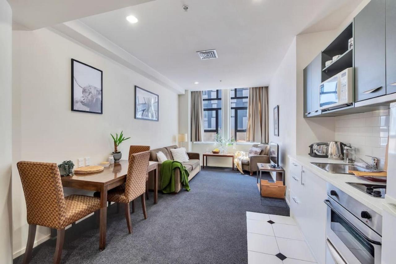 Urban Deco On Queen Street Apartment Auckland