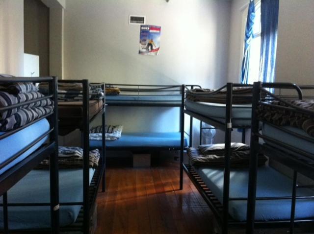 Surf 'n' Snow Backpackers Hostel *