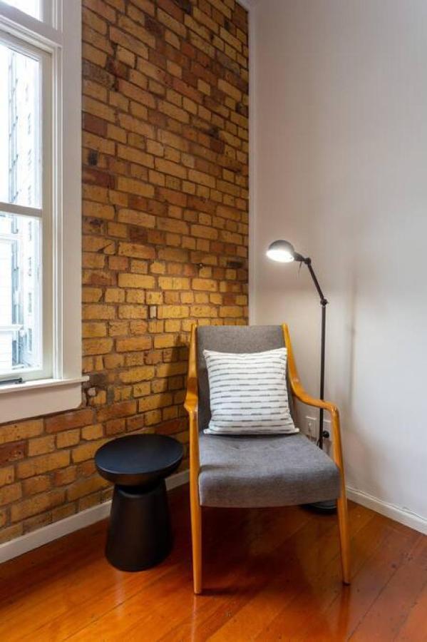 Characterful Loft On Lorne Street Apartment *