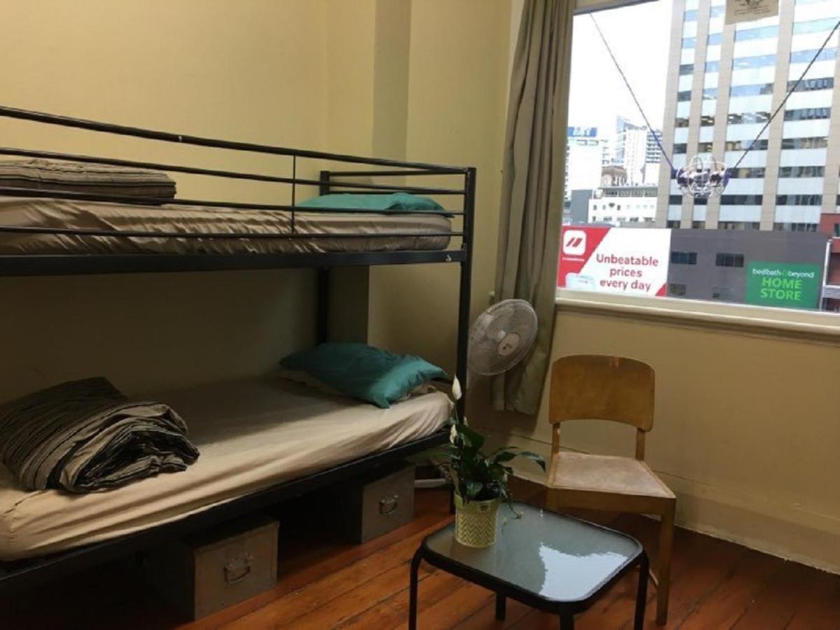 Surf 'n' Snow Backpackers Hostel *