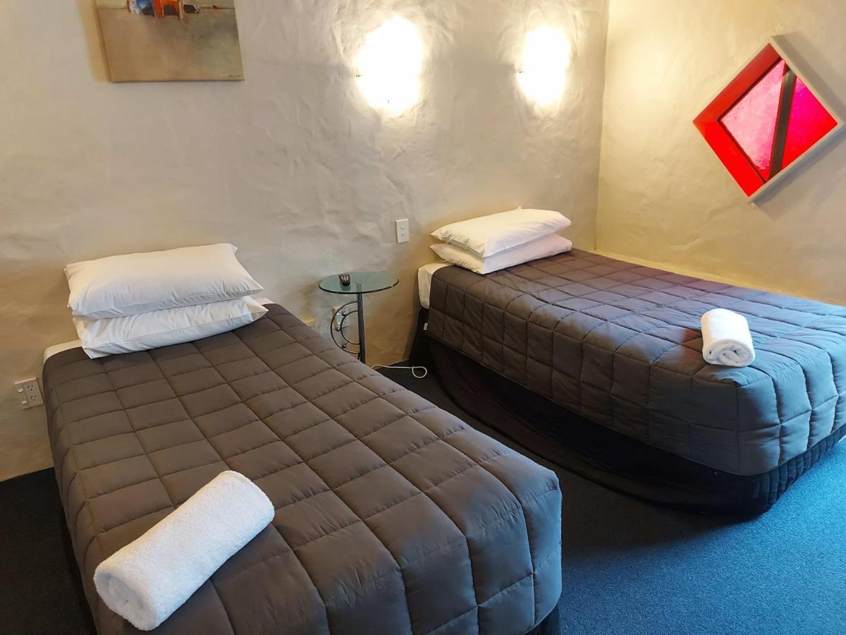 Parklane Motor 4*