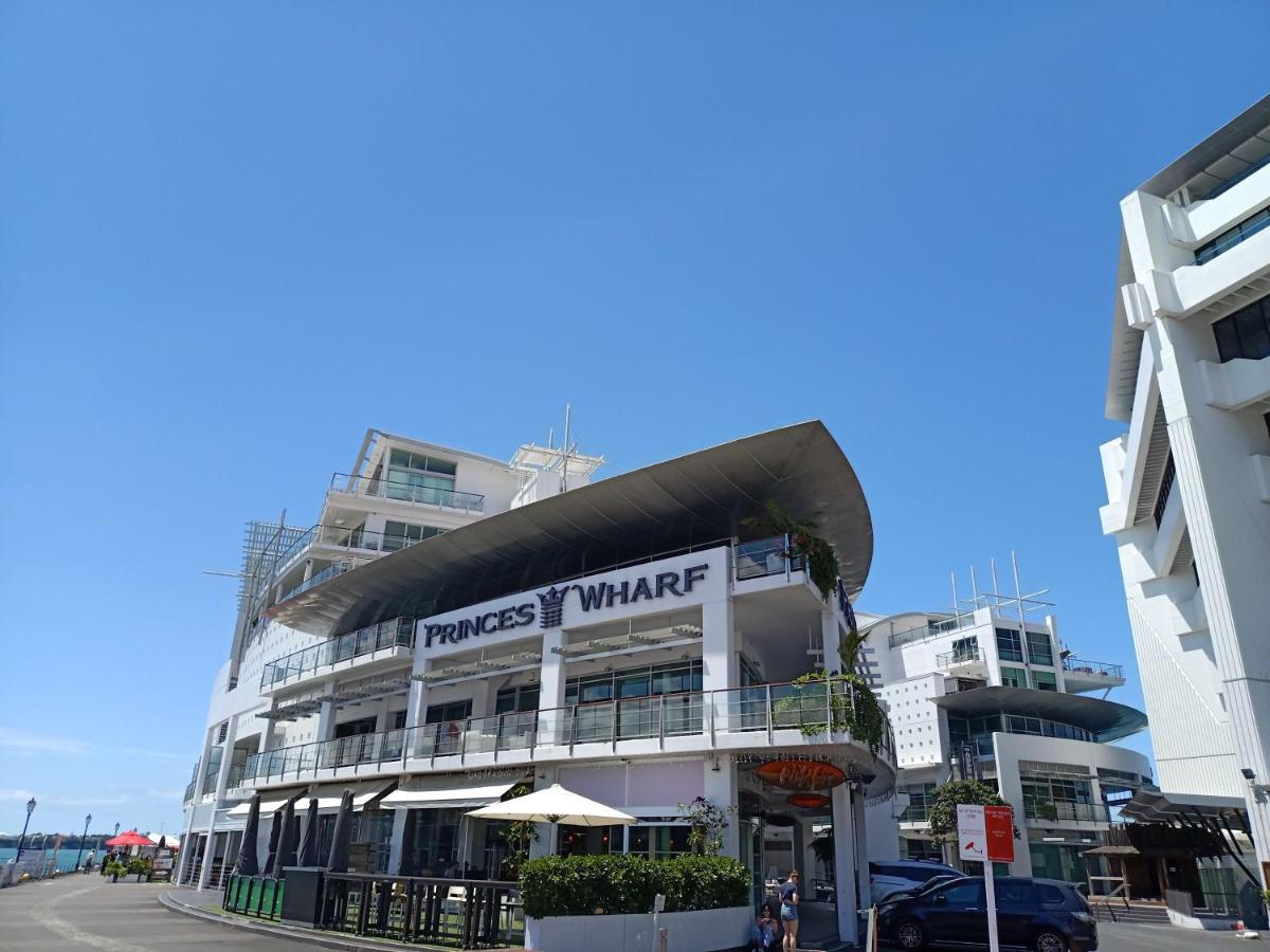 Princes Wharf Grace *