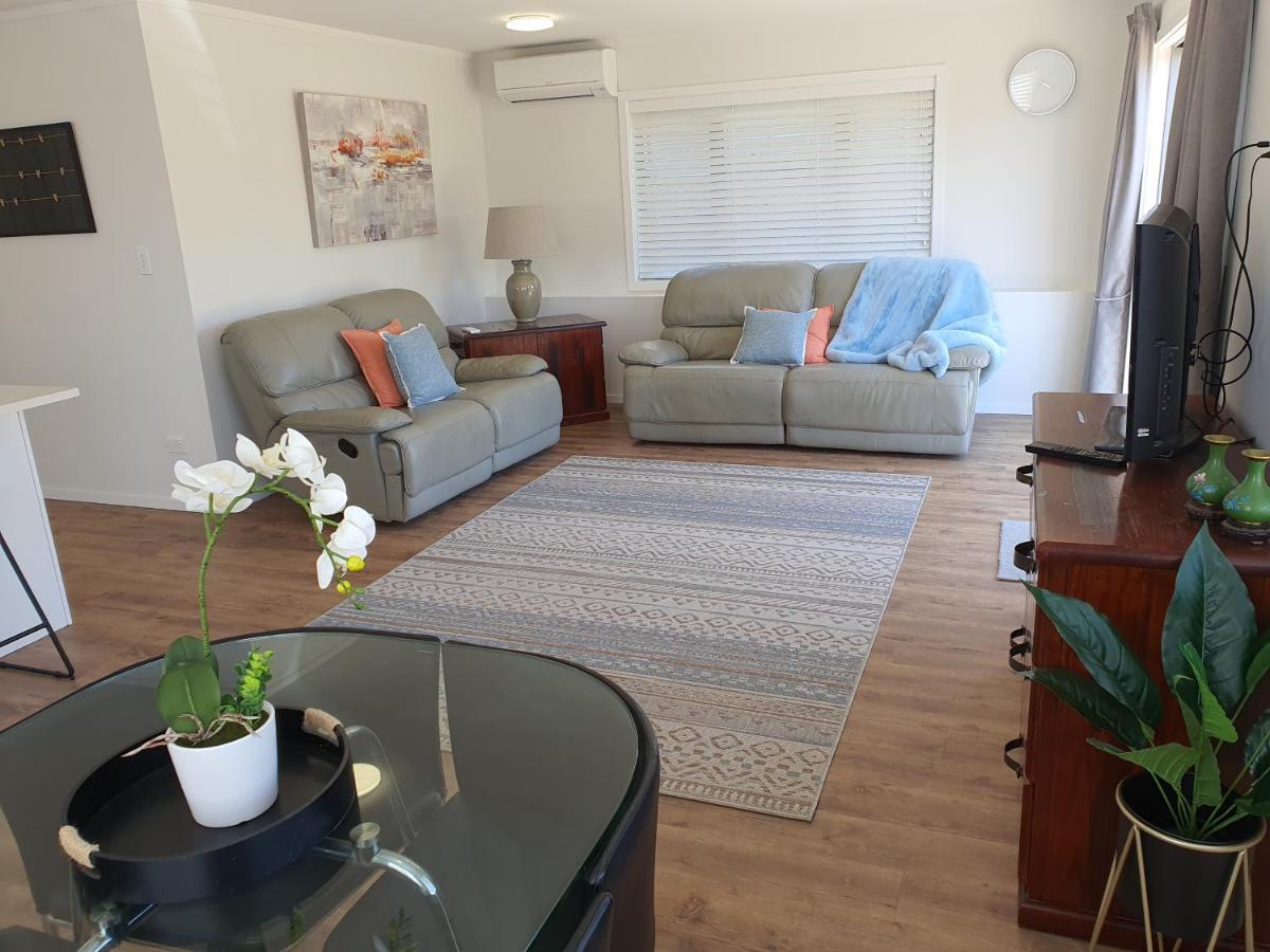 Private 2 Bedroom Castor Bay