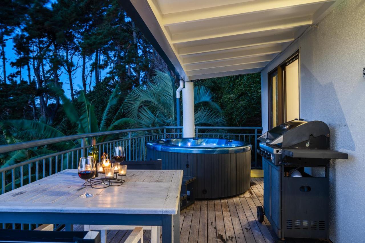 Villa Palm Beach With Fantastic Views And Private Pool, Wifi, Sky Tv, Dble Sky And Possibly A Car!
