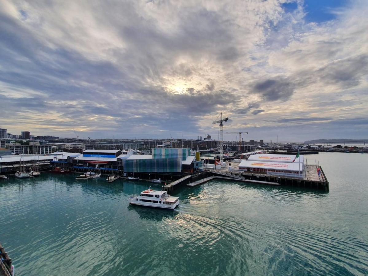 Princes Wharf - Spectacular Harbour View Penthouse Apartment Auckland