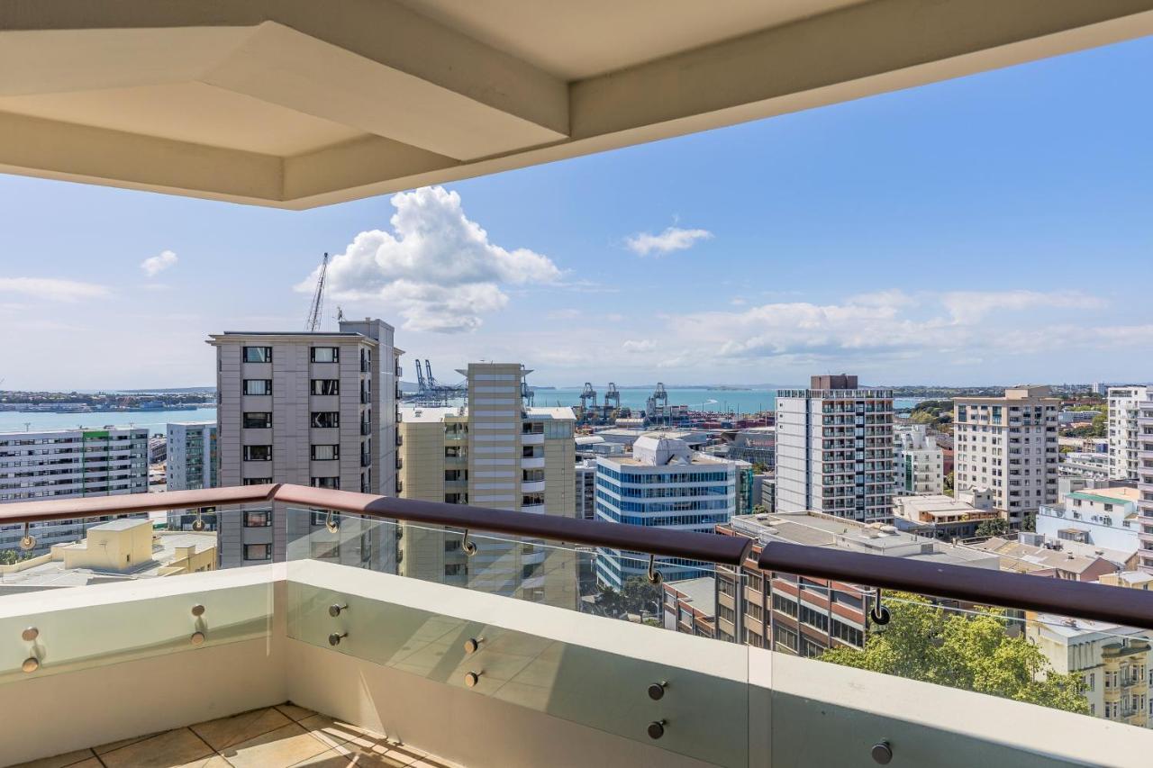 Pullman Residences Super Large Luxury Seaview Auckland