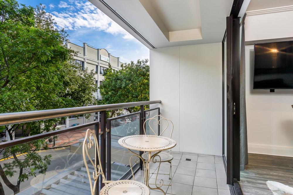 Corporate, Spacious Staycation - Sky Tower Views * Auckland