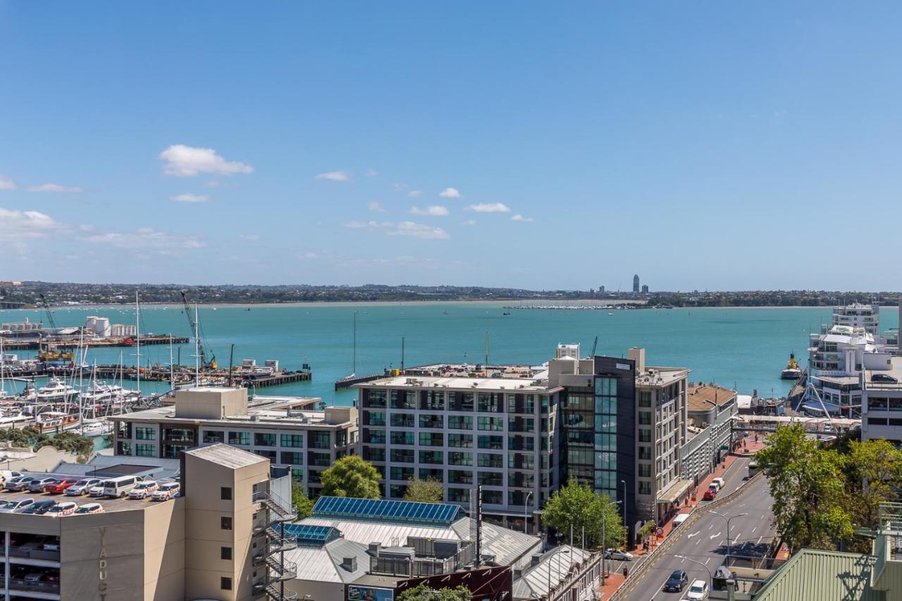 Qv Huge Penthouse With Waterview & Parking - 919 * Auckland