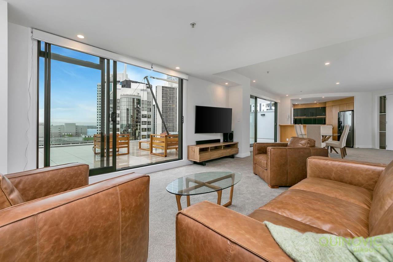 Qv Huge Penthouse With Waterview & Parking - 919 *