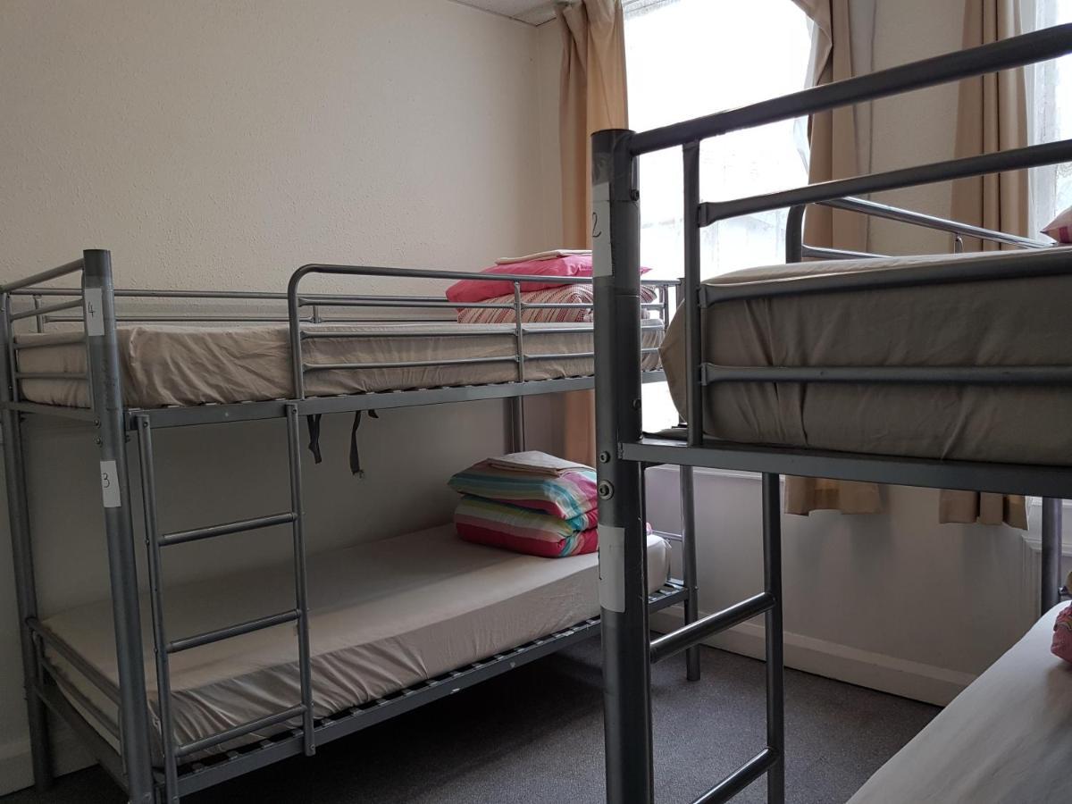 Hostel Bk *