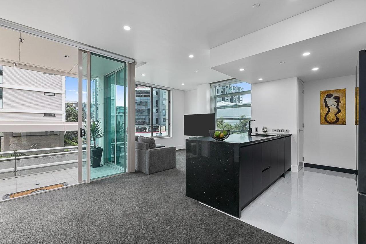 Qv Upscale Modern Viaduct With Parking - 965