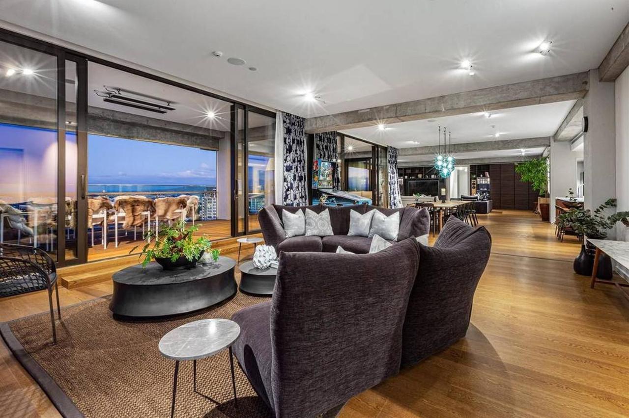 Skhy - Stunning Views Apartment *