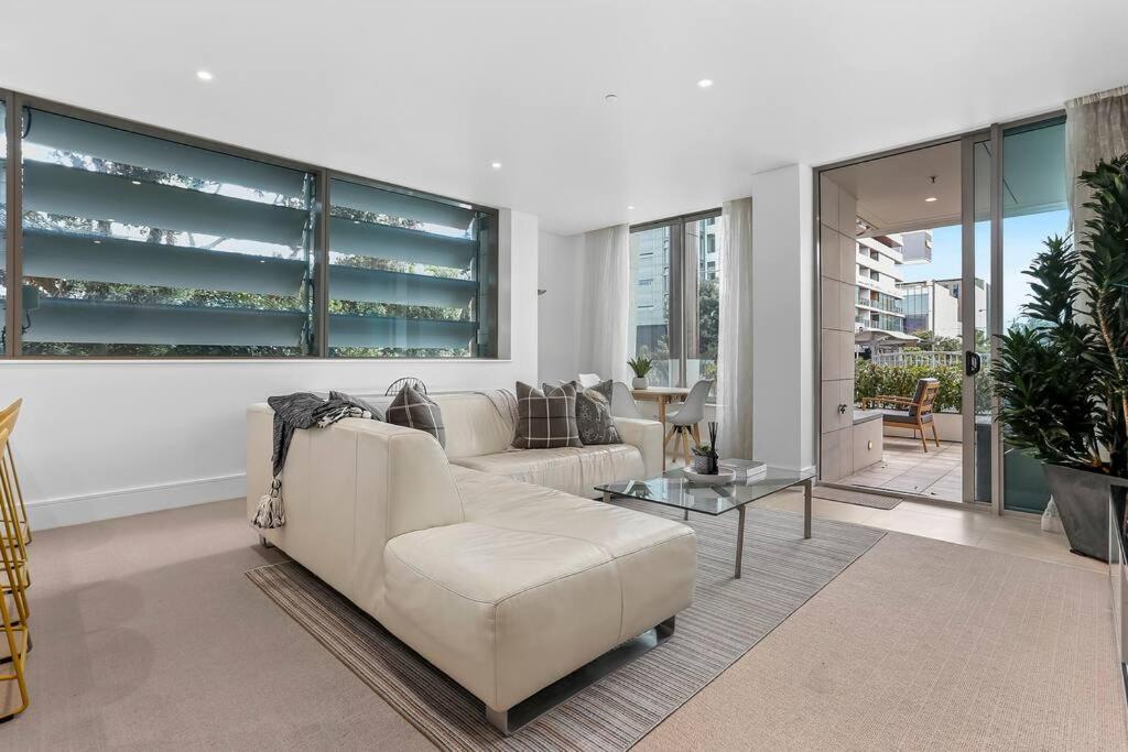 Apartment Elegant & Sunny Living With Stunning Marina Views Auckland