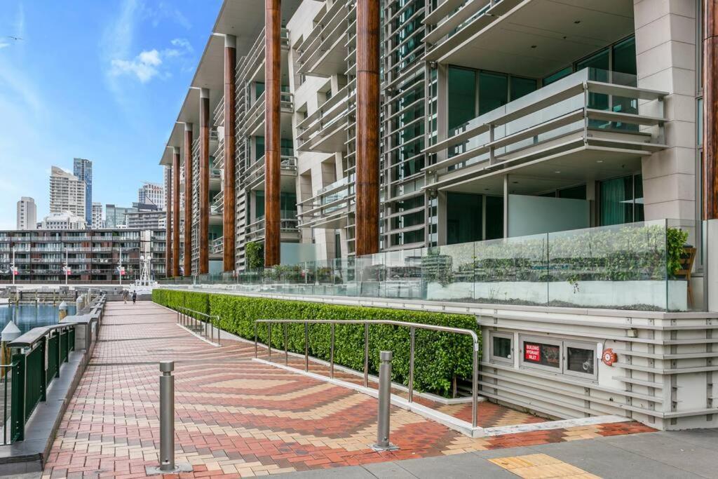 Elegant & Sunny Living With Stunning Marina Views *