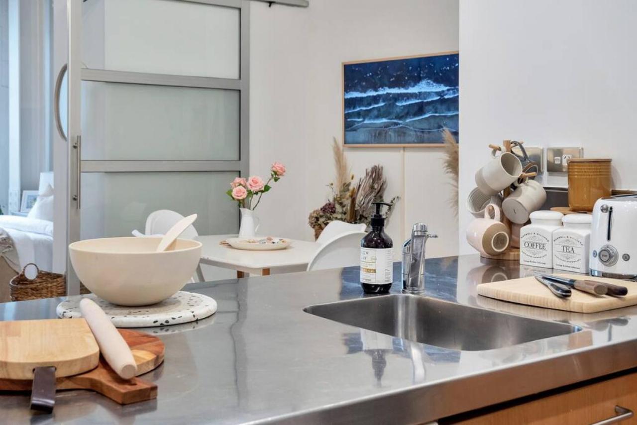 Awesome, Cool Beachy 2br Cbd Gem - Wifi And Netflix Apartment Auckland