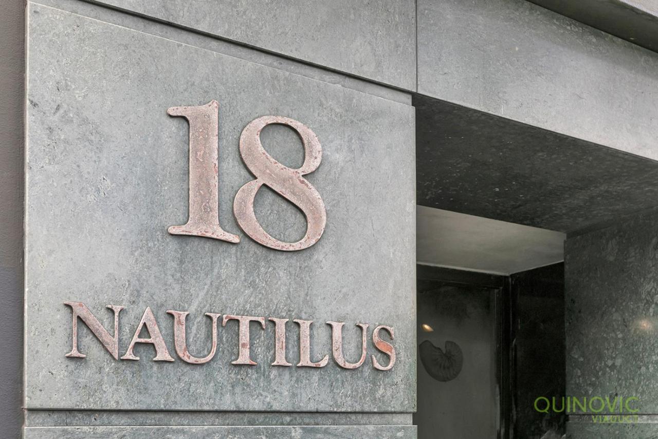 Qv Huge Penthouse With Waterview & Parking - 919 * Auckland