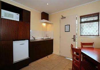 The Surrey 4* Auckland