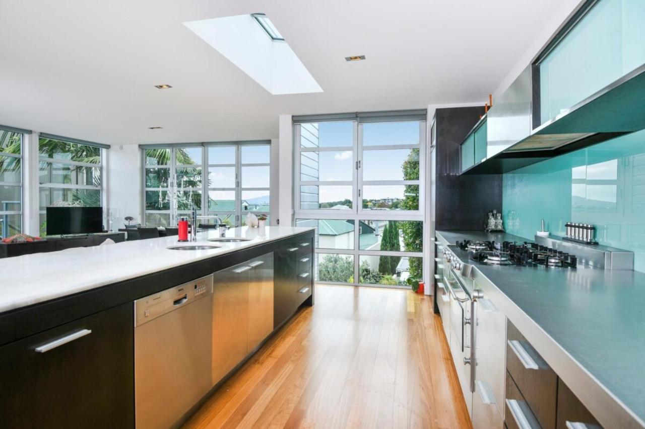 Holiday home Designer 3 Bedroom With Harbour Views Auckland