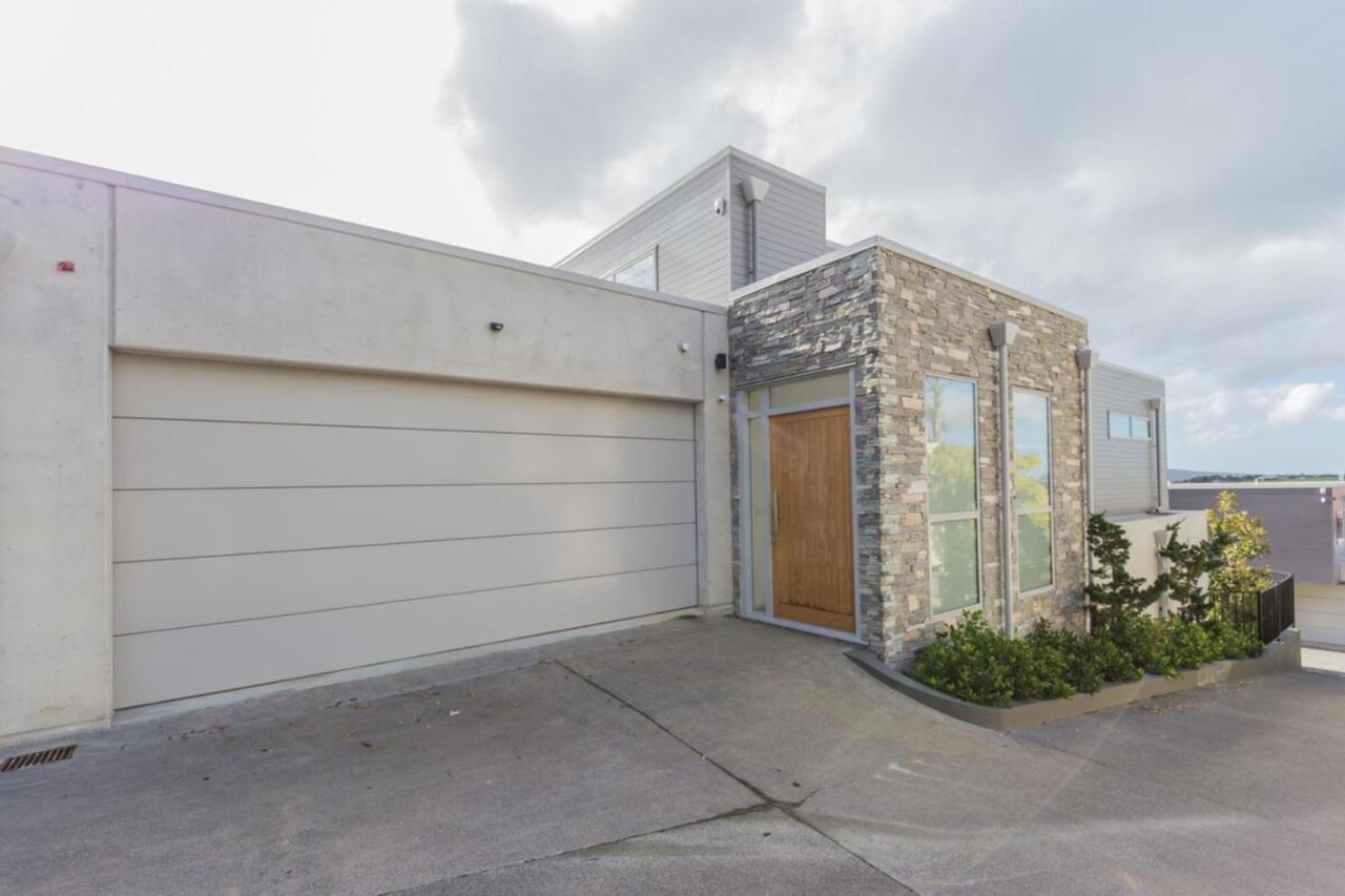 Holiday home Spacious High Spec Executive Garage! *