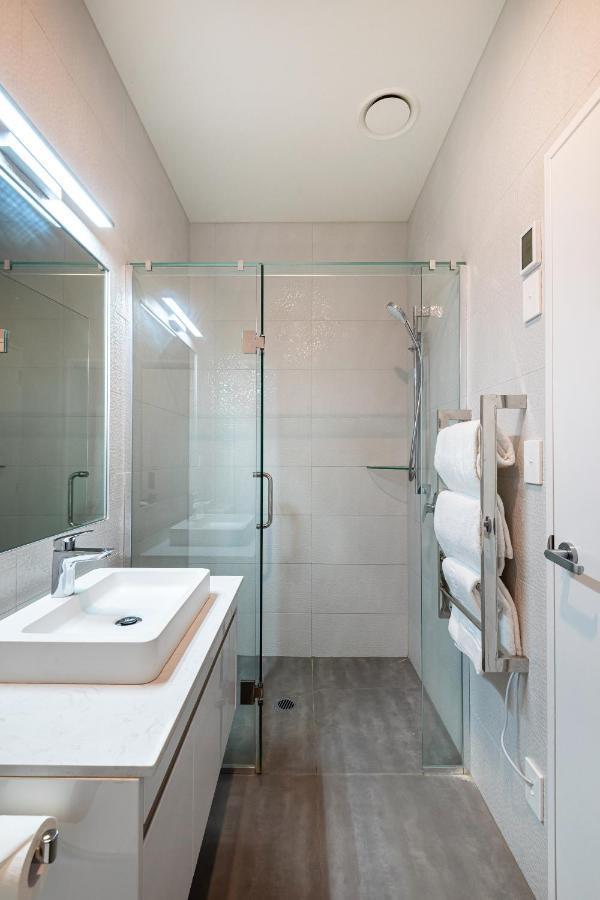 Fernz & Birkenhead 5*