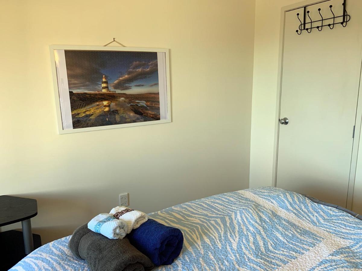 Albany Oteha Home-bnb Bed & Breakfast